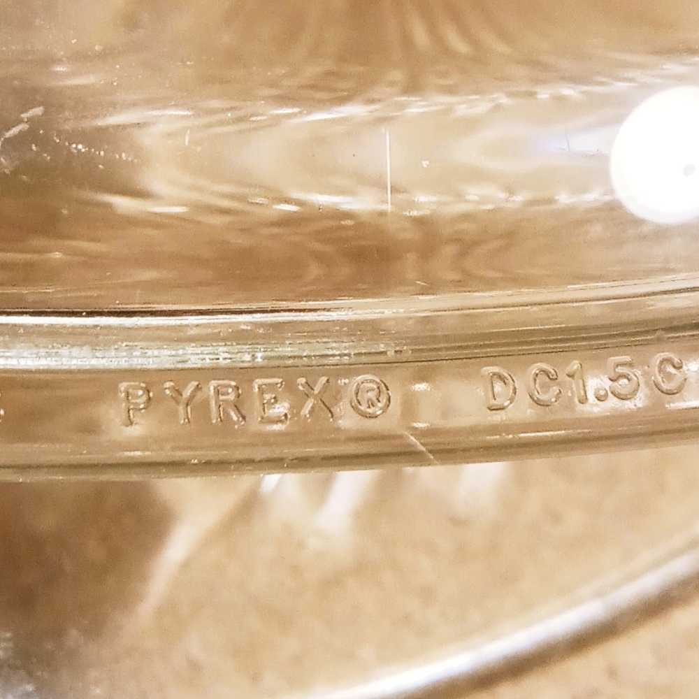 Copy- Pyrex Lid - Picture 3 of 4